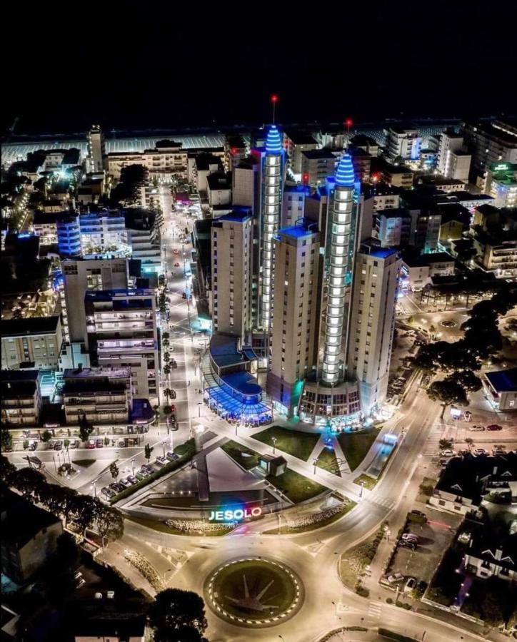 Appartamento Palma Carraro Immobiliare Jesolo - Family Apartments מראה חיצוני תמונה